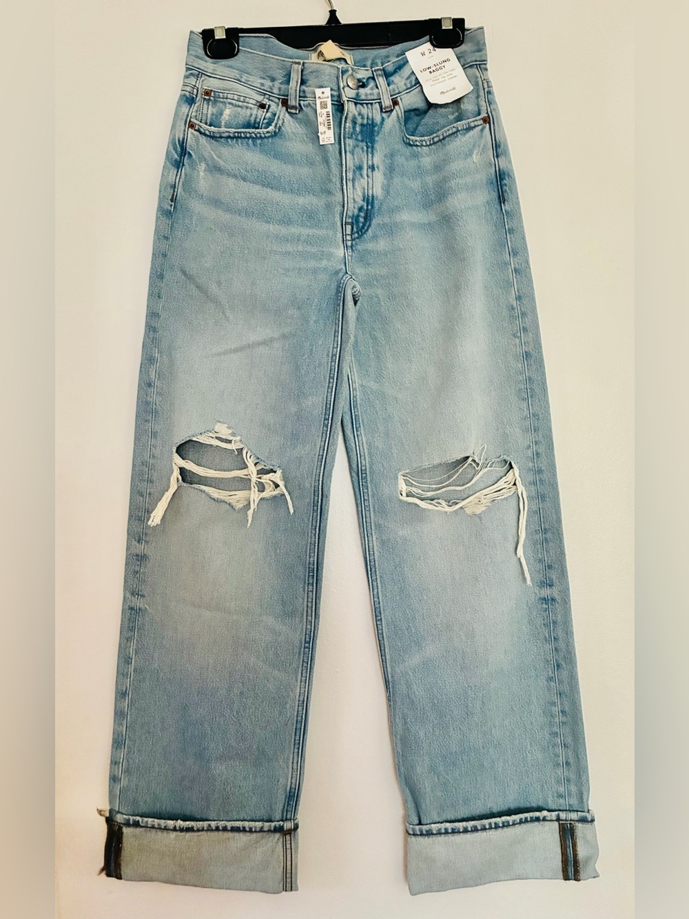 Madewell Women’s Low Slung Baggy Jeans. light wash. 24. NWT.